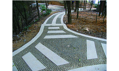 虹潤(rùn)公司捐資57萬元用于順昌合掌巖風(fēng)景區(qū)建設(shè)